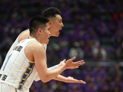 包含CBA常规赛赛程吃紧，埃因霍温关键时刻强势反弹，震撼外界，团队化学反应显著的词条-开云