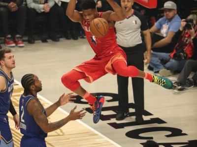 广州队训练开放日；关键时刻临场应变引欢呼；全明星赛在即；赛程密集仍需轮换的简单介绍-开云APP